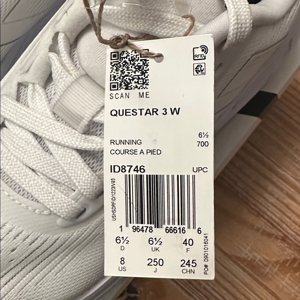 Adidas QUESTAR Women's 8m White Athletic Running Sneakers ID8746 True to Size. - Picture 2 of 4